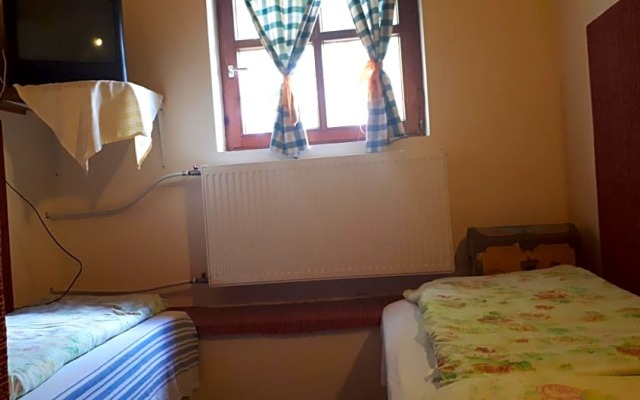 Rózsás Motel