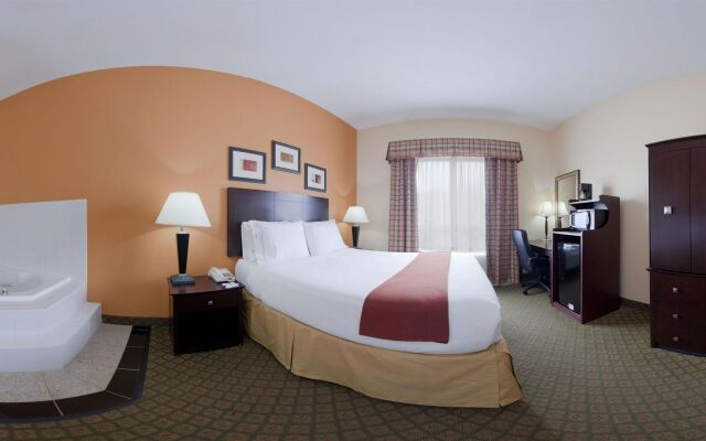 Holiday Inn Express & Suites Ashland, an IHG Hotel