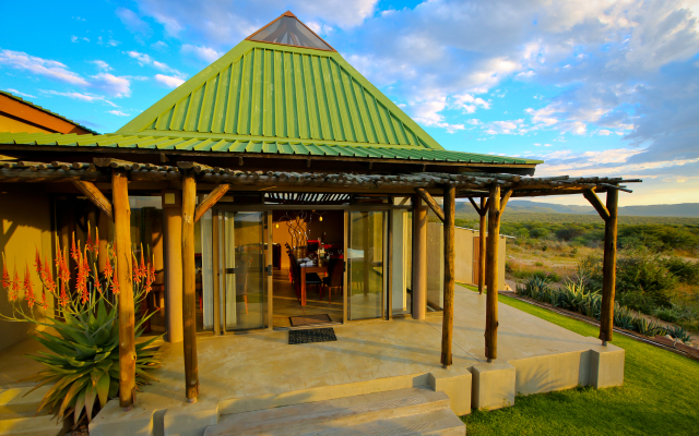 Otjiwa Safari Lodge