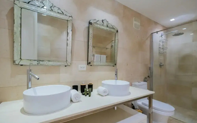 w Cozy 1BR in YOO