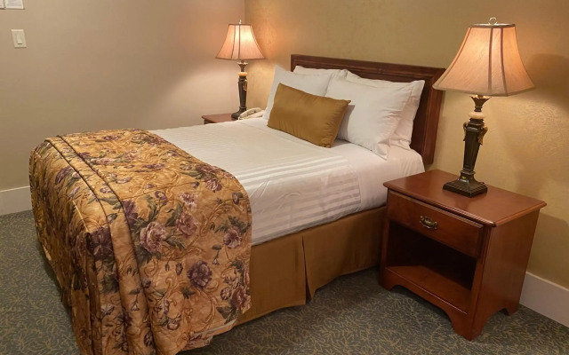 Kingston Hotel