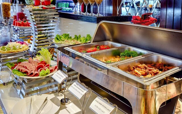 Sofia Suite Hotel Danang
