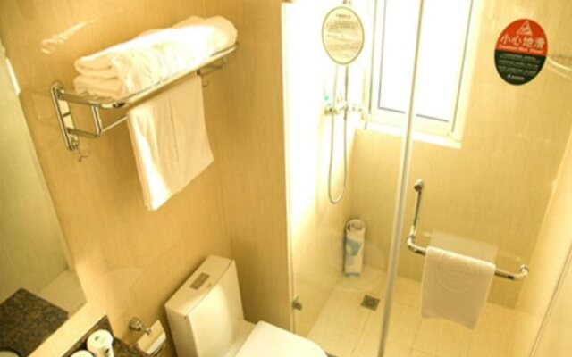 GreenTree Qinhuang Island Railway Station Business Hotel