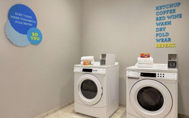 Tru by Hilton Longview