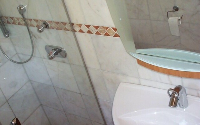 Dämd10001 - Haus Middeldor