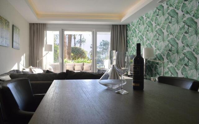 Alcazaba Beach Luxury Apartment02 Estepona