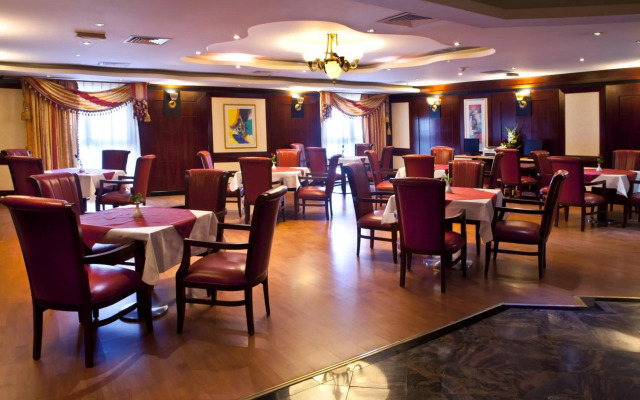 Landmark Plaza Hotel