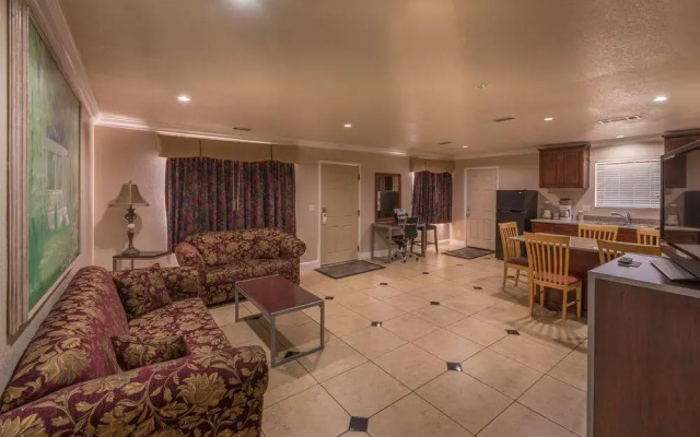 Edgewater Inn Reedley
