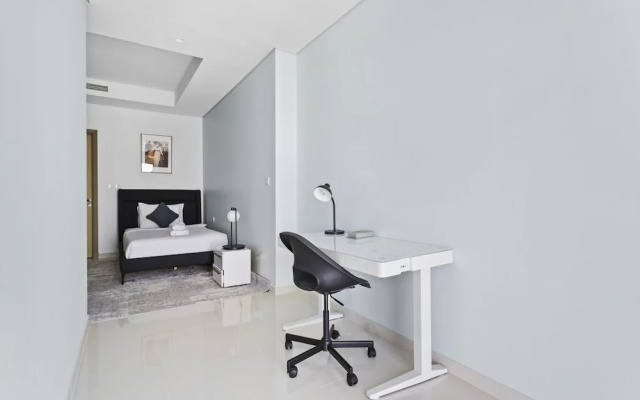 Stone Tree - Furnished 2BR with Infinity Pool
