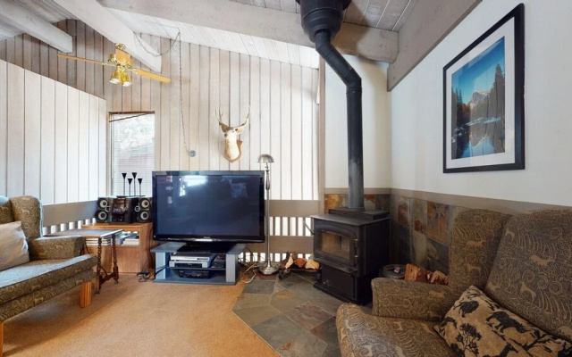 Mammoth S #203 4 Bedroom Condo