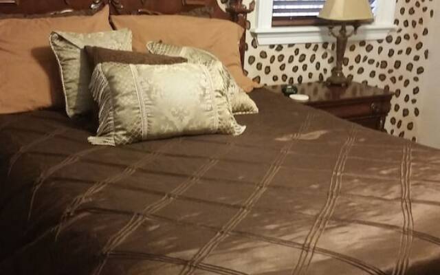 Shalom House Bed and Breakfast