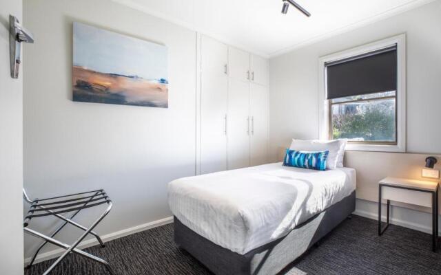 Nightcap at Riverside Hotel