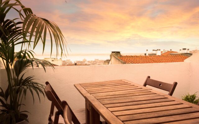 Rossio Penthouse Three-Bedroom Apartment w/ River View and Parking - by LU Holidays