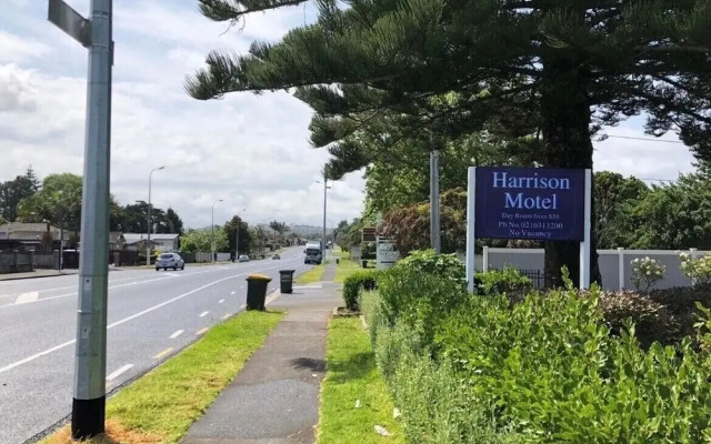 harrison motel