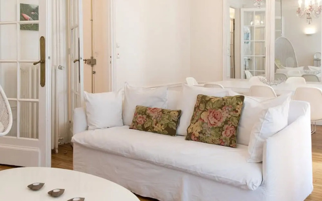 White Sacr I Beautiful 2-bedroom in Montmartre