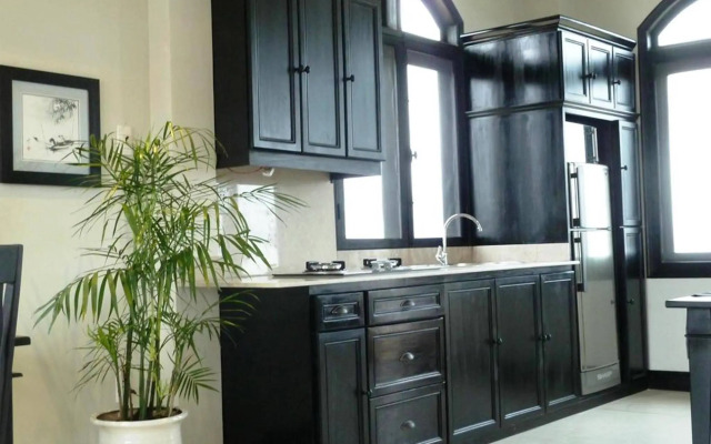 Hamilton Oceanview Villa