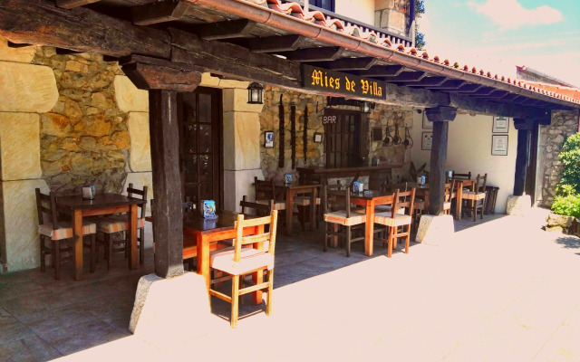 Posada Mies de Villa