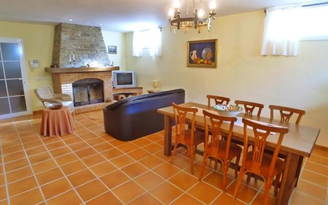 R1044 - Villa Karina
