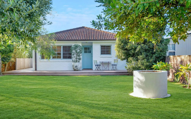 Elandra Absolute Beach Front Luxury