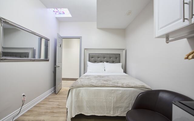 Toronto Rooms and Suites