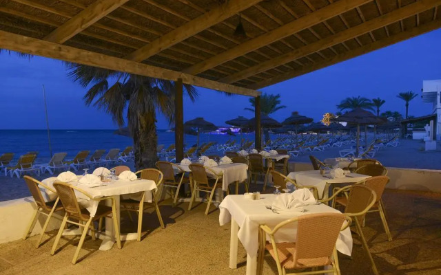 Monarque Dar Jerba Narjess - Family Only