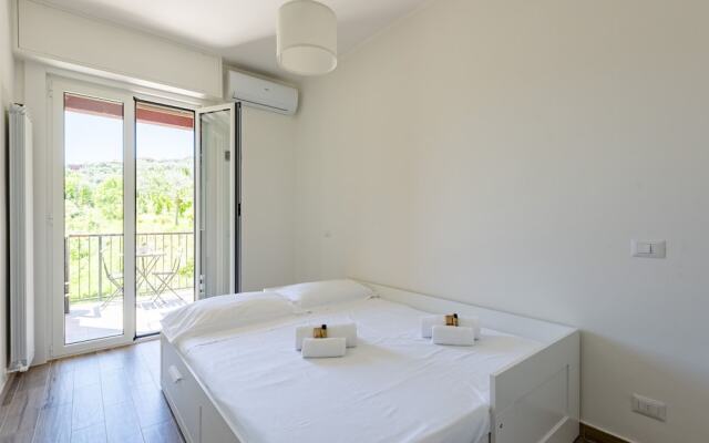 JOIVY Lele Apartment With Swimming Pool