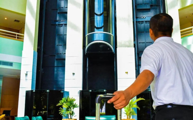Tropical Executive Hotel