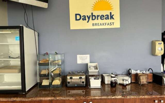 Days Inn by Wyndham San Diego-East/El Cajon