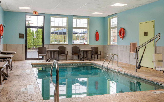 Comfort Inn University