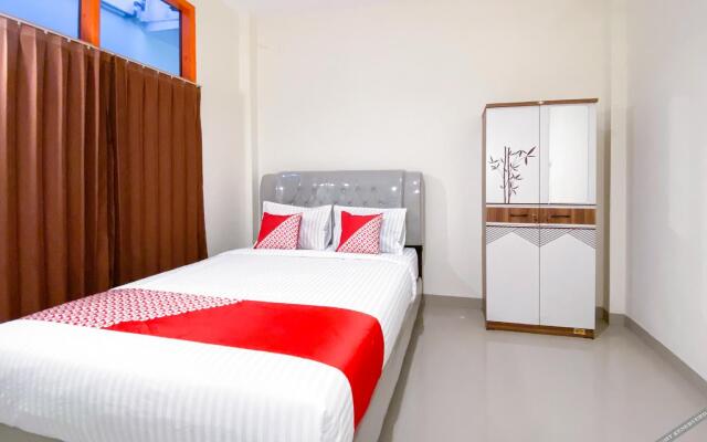 Falah Residence Syariah by OYO Rooms