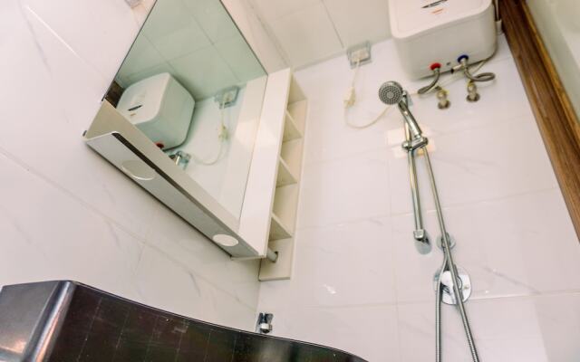 Well Furnished And Comfy Studio Sky House Bsd Apartment