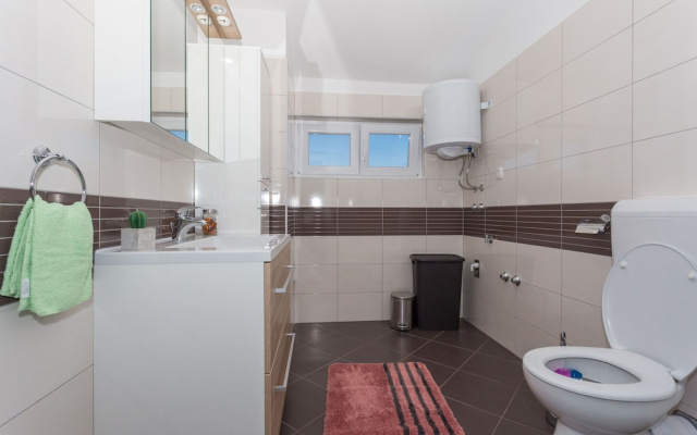 Villa Caper