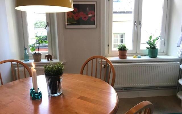 Stylish & light 2 room apartment in SoFo, 60sqm