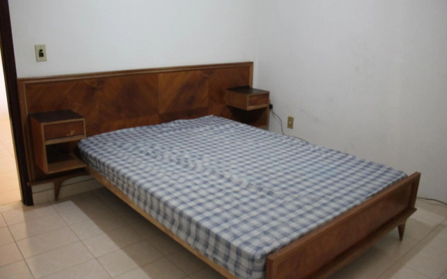 Casa muito espaçosa privativa com Piscina, Churrasqueira e área gourmet