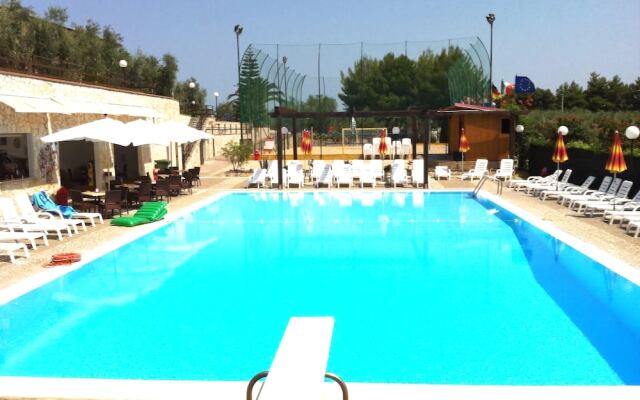 Villaggio Turistico Defensola