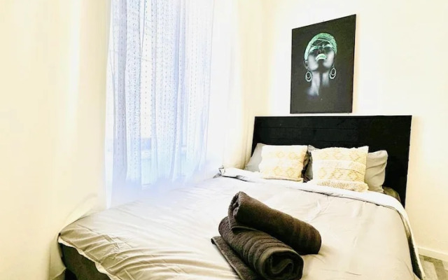 Affordable 4BR Apt Walk to FAC Platz