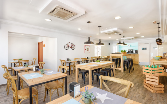 Hostal Jume - Urban Rooms