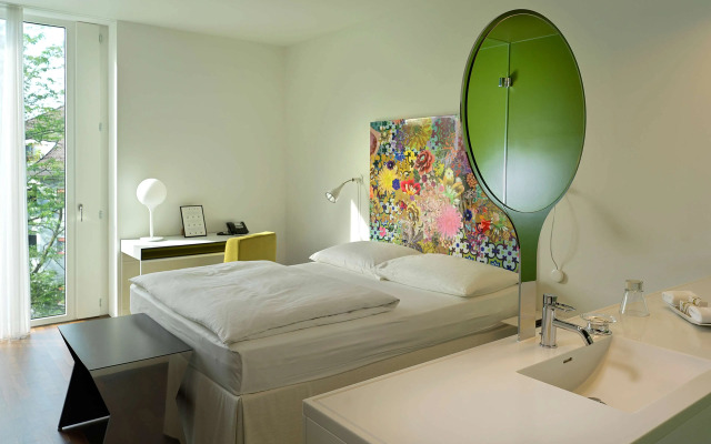 City Garden Hotel