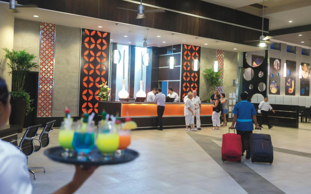Hotel Riu Playacar - All Inclusive
