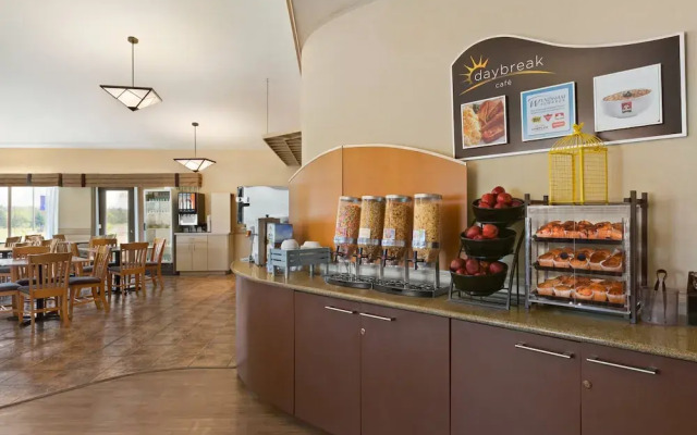 Holiday Inn Express Magnetic Hill
