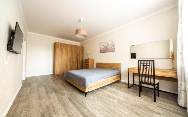 Апартаменты на улице Алексеева 107