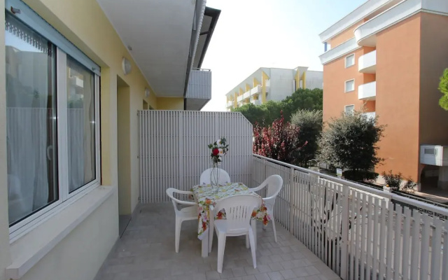 Two-bedroom Flat by the Beach