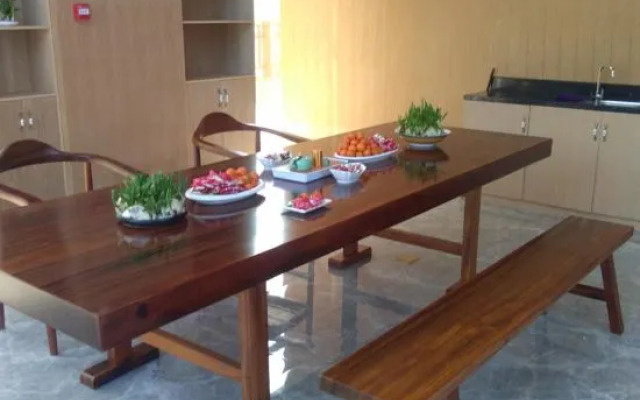Mercure Linshan Longhai Hotel