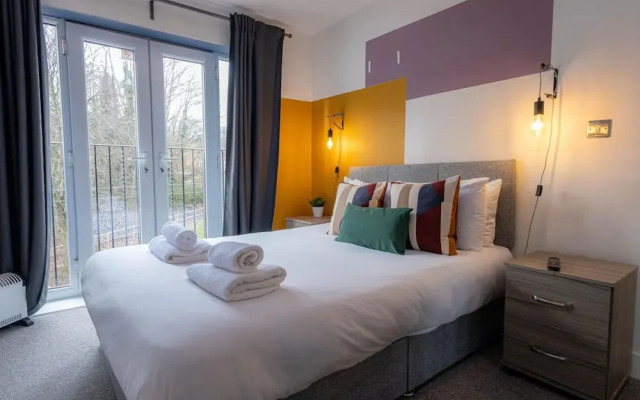 Two Bedrooms Near Hillsborough
