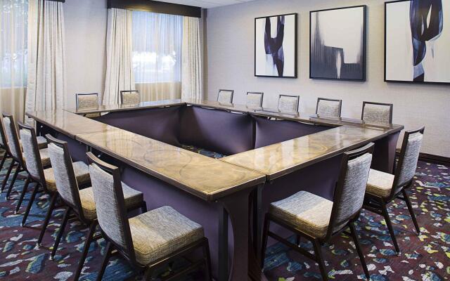 Dallas Marriott Suites Medical/Market Center