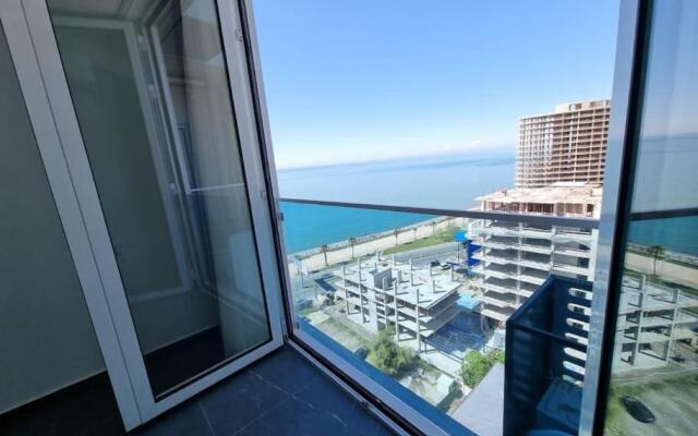 Leo Group Luxury Apartment 14-293A Sunrise Batumi