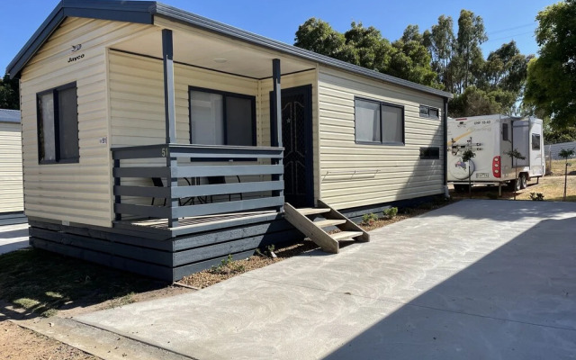 Acacia Caravan Park