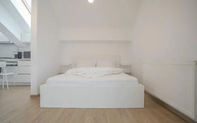 CN2i Luxury Accommodation Traian