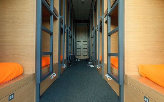 Capsule Hotel GettSleep Sheremetyevo