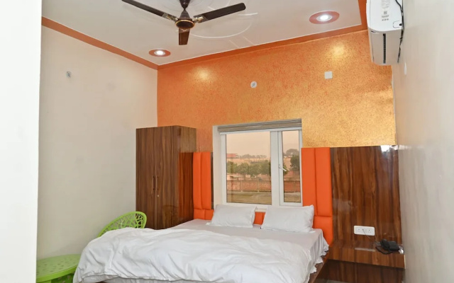 Goroomgo JSB Palace Varanasi
